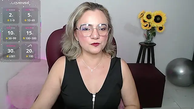 Ghada milf online show from February 16, 10:50 pm