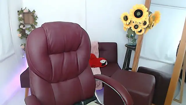 Snapshot of Ghada_milf chatting on June 10, 10:08 pm Ghada milf online show from June 10, 10:08 pm