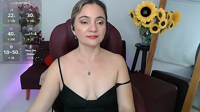 Snapshot of Ghada_milf chatting on August 7, 4:53 pm Ghada milf online show from August 7, 4:53 pm