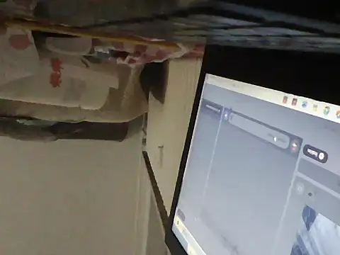 Snapshot of lickthehottie chatting on July 9, 8:57 pm lickthehottie online show from July 9, 8:57 pm
