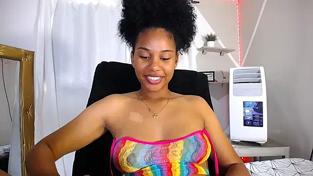 Hillary queen online show from December 11, 3:26 pm