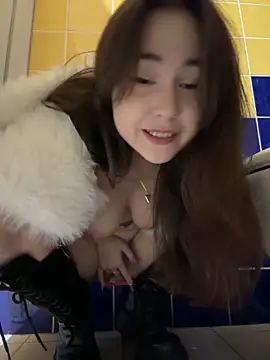 Peachy Dream online show from February 12, 8:40 pm