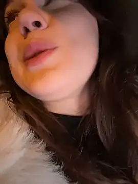 Peachy Dream online show from November 15, 6:15 pm