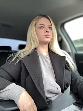 Love Bri online show from October 4, 10:35 am