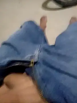 thalles01464 online show from November 6, 6:36 am