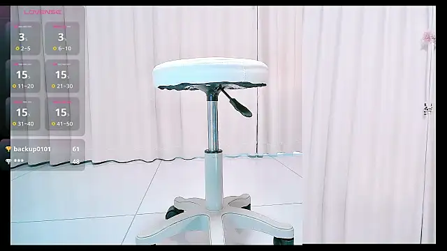 Aster Hoa online show from November 29, 3:53 am