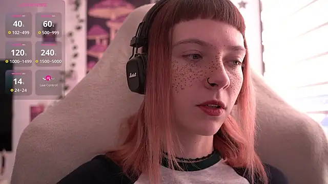 Snapshot of juliapie chatting on January 20, 7:36 am juliapie online show from January 20, 7:36 am