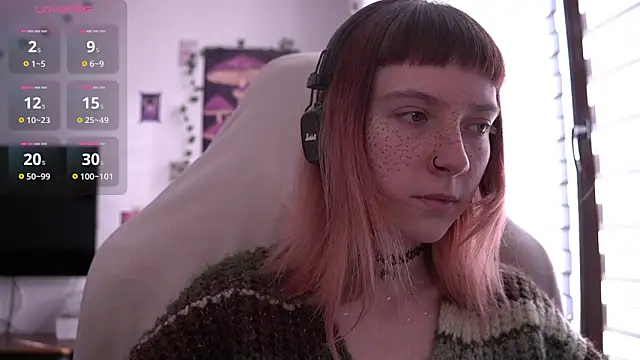 Snapshot of juliapie chatting on February 5, 8:32 am juliapie online show from February 5, 8:32 am