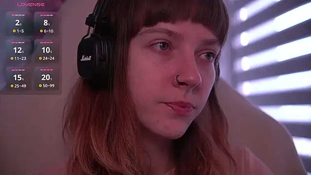 Snapshot of juliapie chatting on October 27, 8:18 am juliapie online show from October 27, 8:18 am