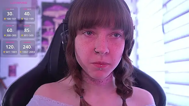 juliapie online show from May 1, 9:36 am