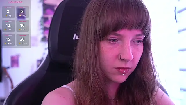 Snapshot of juliapie chatting on August 9, 1:05 pm juliapie online show from August 9, 1:05 pm