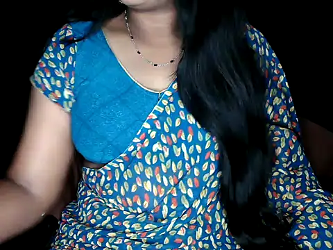 Snapshot of shila20 chatting on December 15, 4:33 pm shila20 online show from December 15, 4:33 pm