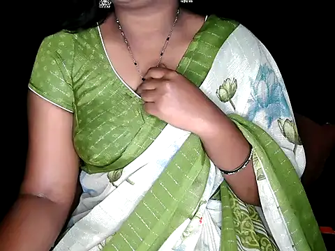 Snapshot of shila20 chatting on December 21, 4:25 pm shila20 online show from December 21, 4:25 pm