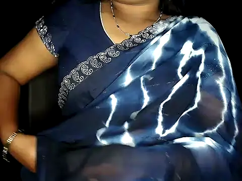 Snapshot of shila20 chatting on December 22, 2:58 pm shila20 online show from December 22, 2:58 pm