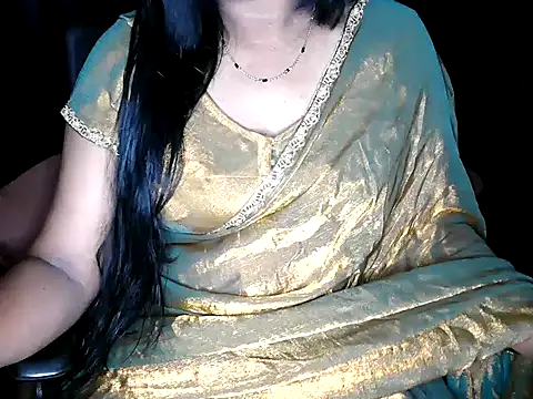 Snapshot of shila20 chatting on April 19, 6:32 pm shila20 online show from April 19, 6:32 pm