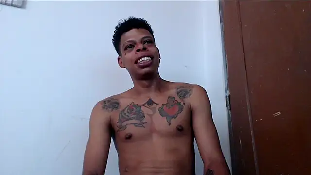 Snapshot of BrandonStond chatting on June 14, 5:15 pm BrandonStond online show from June 14, 5:15 pm