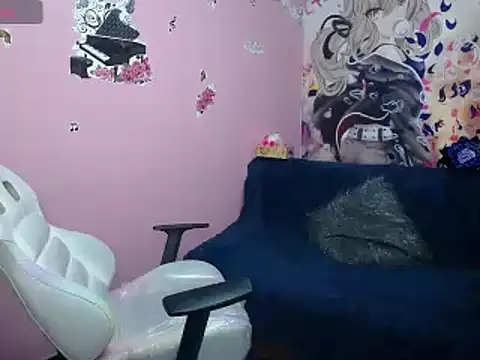 brithany smiith  online show from March 11, 11:37 pm