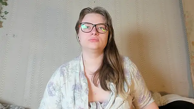 Snapshot of Seductive_She_Wolf chatting on May 6, 4:12 pm Seductive She Wolf online show from May 6, 4:12 pm