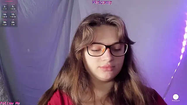 Snapshot of Seductive_She_Wolf chatting on June 18, 1:48 pm Seductive She Wolf online show from June 18, 1:48 pm