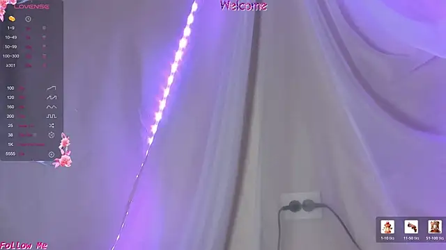 Snapshot of Seductive_She_Wolf chatting on June 21, 7:33 am Seductive She Wolf online show from June 21, 7:33 am