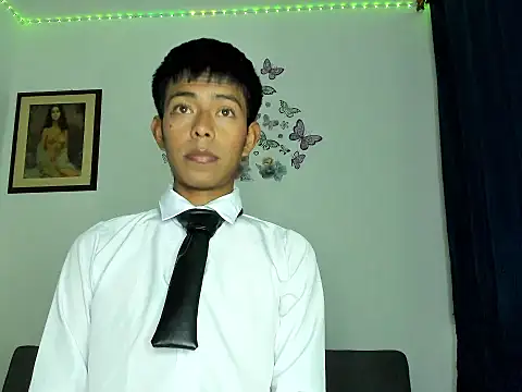 Snapshot of horny_pair chatting on July 13, 1:52 am horny pair online show from July 13, 1:52 am