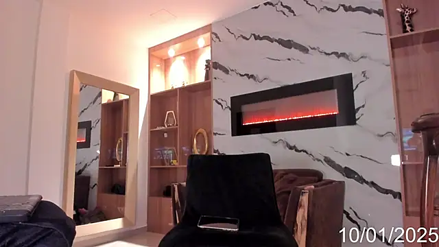 Sophia Cambpell online show from January 10, 12:15 pm