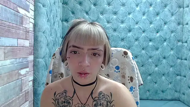 Samantha Smiith online show from October 16, 3:40 am