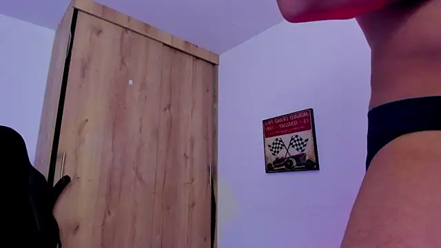 JamesGraay online show from December 15, 10:50 am