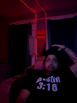 chubbydominican online show from December 17, 6:08 am