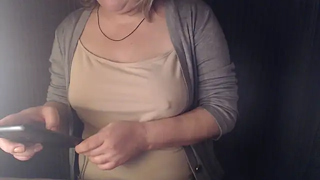 1BECHA1 online show from November 29, 5:49 pm