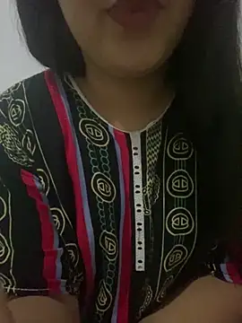 yassminsexy22 online show from September 12, 5:35 pm