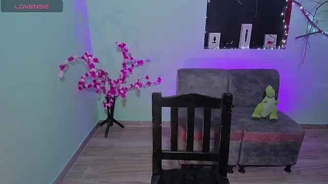 CamilaHarperr  online show from December 4, 10:35 am