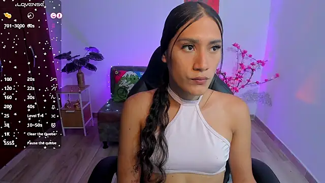 Snapshot of CamilaHarperr_ chatting on May 25, 9:54 pm CamilaHarperr online show from May 25, 9:54 pm