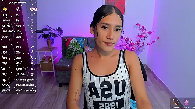 Snapshot of CamilaHarperr_ chatting on June 28, 6:41 am CamilaHarperr online show from June 28, 6:41 am