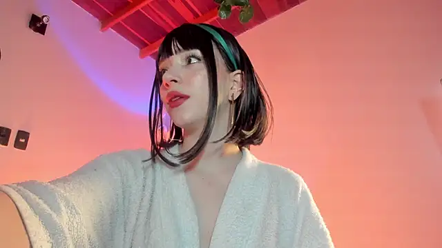 sweeet peach online show from November 19, 4:23 am