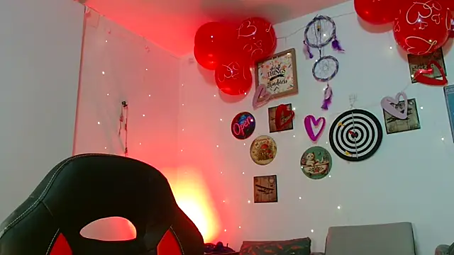 catalinamommyx online show from February 10, 2:04 am