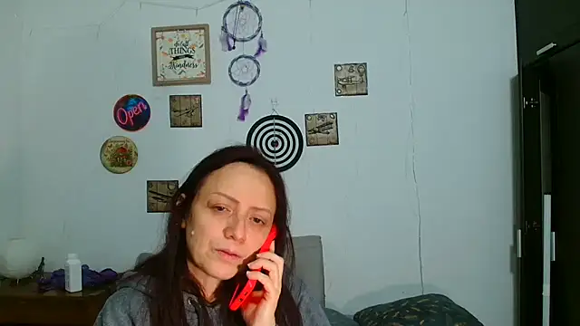 Snapshot of catalinamommyx chatting on May 12, 2:19 am catalinamommyx online show from May 12, 2:19 am