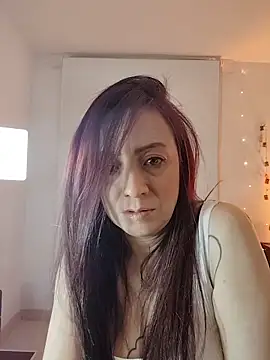 Snapshot of catalinamommyx chatting on June 11, 12:32 am catalinamommyx online show from June 11, 12:32 am
