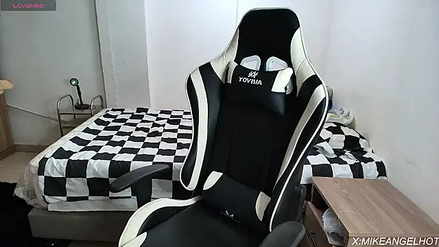 Angelligth online show from February 20, 3:36 am