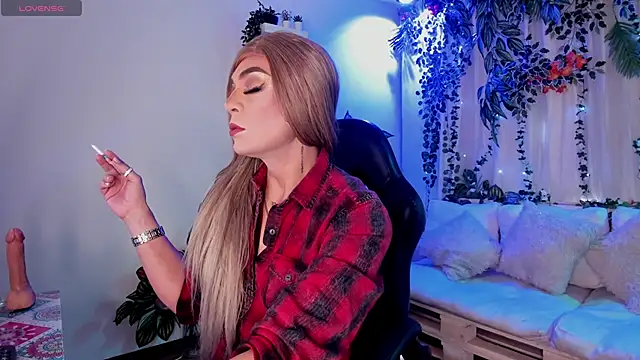 karol elegance  online show from November 14, 1:10 pm