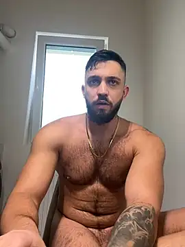 Snapshot of LoveIsBlind_ chatting on December 8, 7:26 am LoveIsBlind online show from December 8, 7:26 am