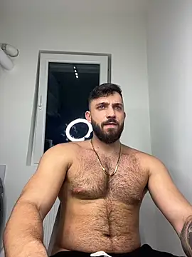 Snapshot of LoveIsBlind_ chatting on December 8, 6:50 pm LoveIsBlind online show from December 8, 6:50 pm