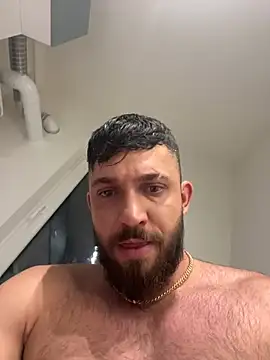 Snapshot of LoveIsBlind_ chatting on January 30, 9:58 pm LoveIsBlind online show from January 30, 9:58 pm