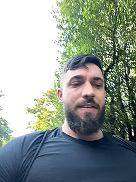 Snapshot of LoveIsBlind_ chatting on September 9, 6:13 am LoveIsBlind online show from September 9, 6:13 am