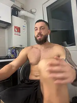 Snapshot of LoveIsBlind_ chatting on October 8, 2:42 am LoveIsBlind online show from October 8, 2:42 am