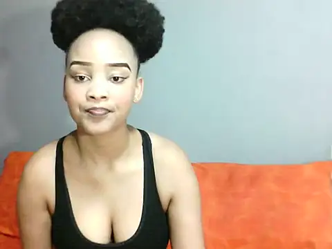 Snapshot of SmallSlut5 chatting on November 11, 12:38 pm SmallSlut5 online show from November 11, 12:38 pm