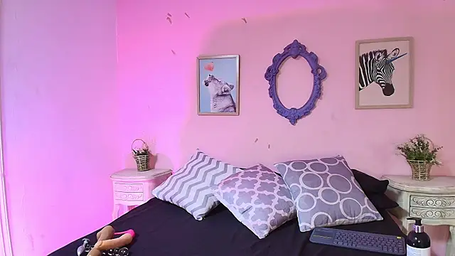 Snapshot of Elizabeth_Santos chatting on November 4, 7:13 pm Elizabeth Santos online show from November 4, 7:13 pm