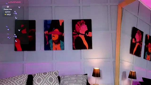 Snapshot of Elizabeth_Santos chatting on November 25, 4:45 am Elizabeth Santos online show from November 25, 4:45 am