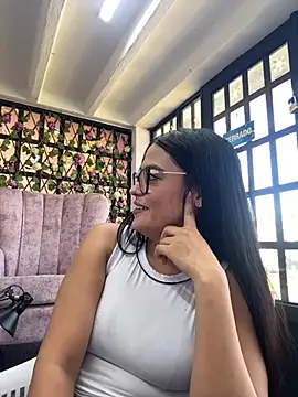 Karla-sexy01 online show from April 7, 6:41 pm