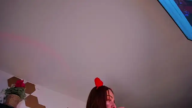 evy orange1 online show from February 15, 3:36 am